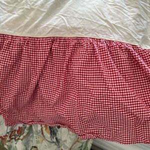 Pottery Barn Bedskirt/Dust Ruffle